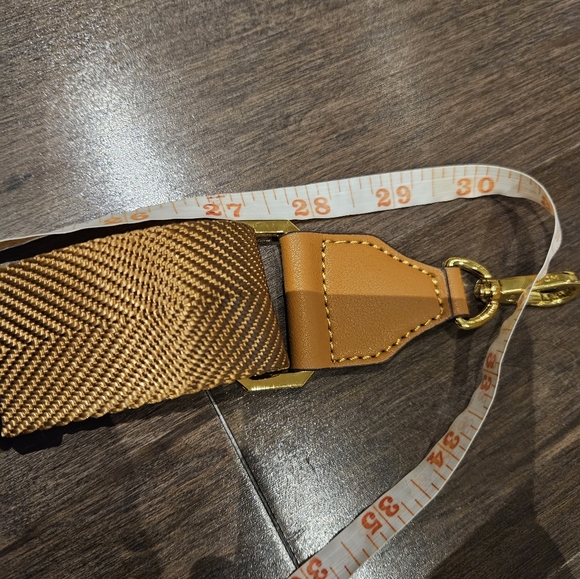 MCM Camera Bag custom detailed - Picture 13 of 13